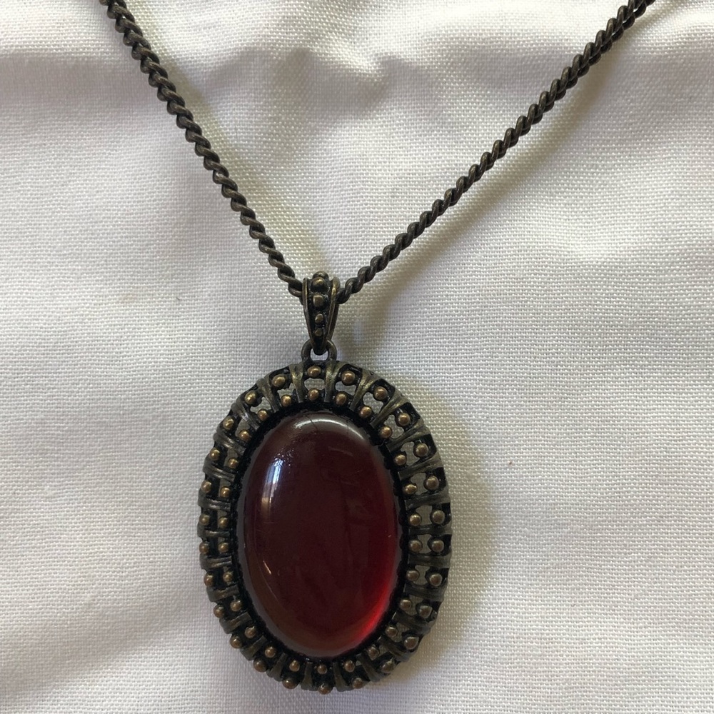 Avon pendant and earring set, faux dark stone - Picture 6 of 12